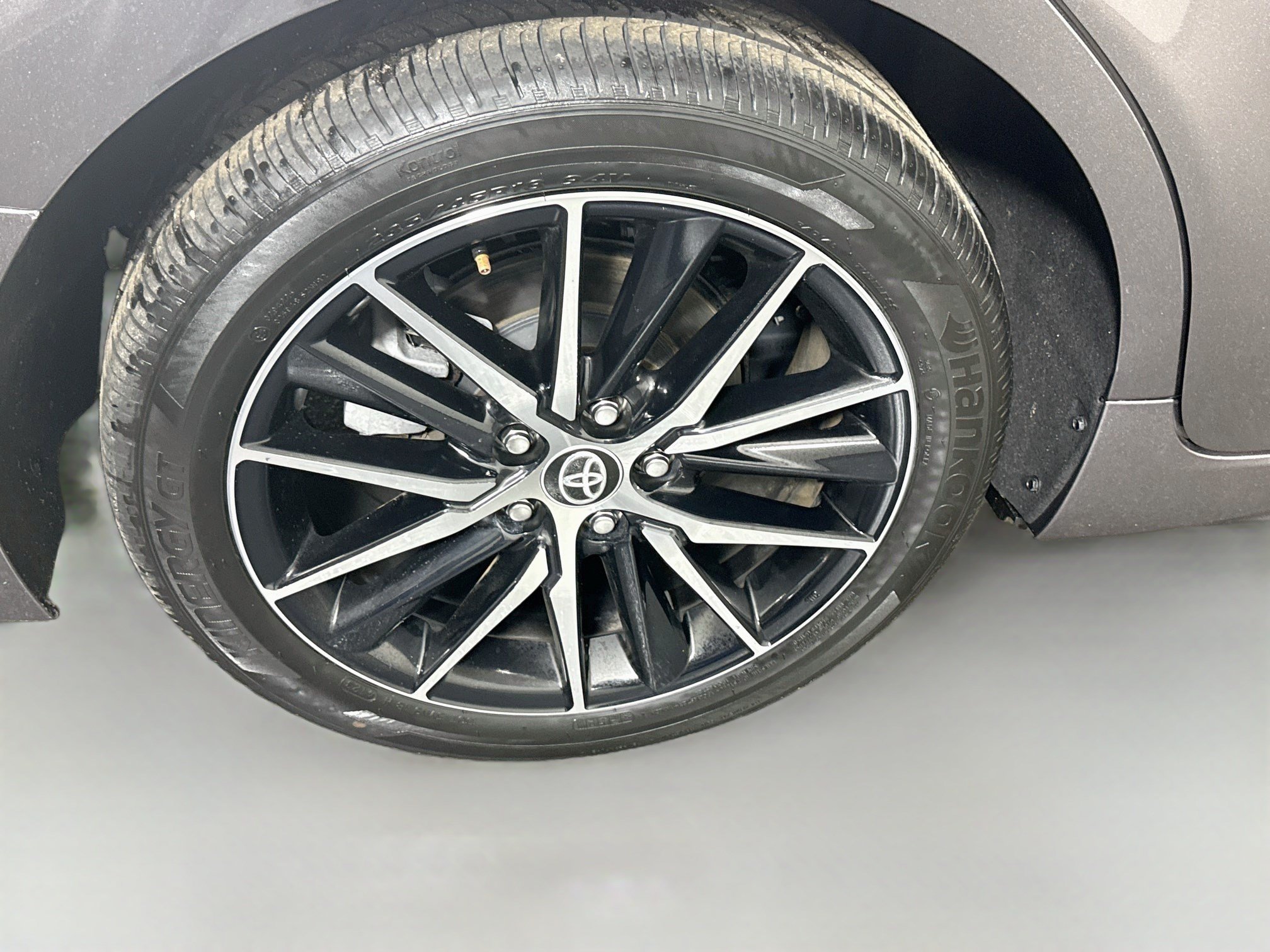 Used 2024 Toyota Camry SE FWD image 32