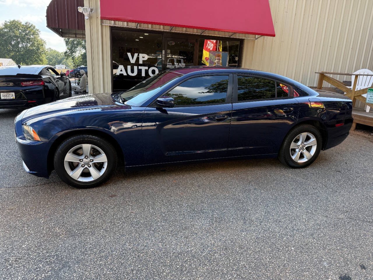 Used 2014 Dodge Charger SE RWD image 7
