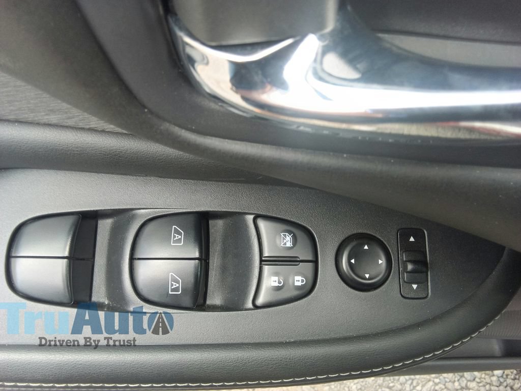 Used 2021 Nissan Murano SV FWD image 21