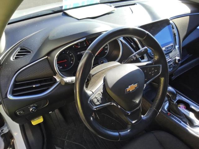 Used 2021 Chevrolet Malibu LT w/ Redline Edition FWD image 6