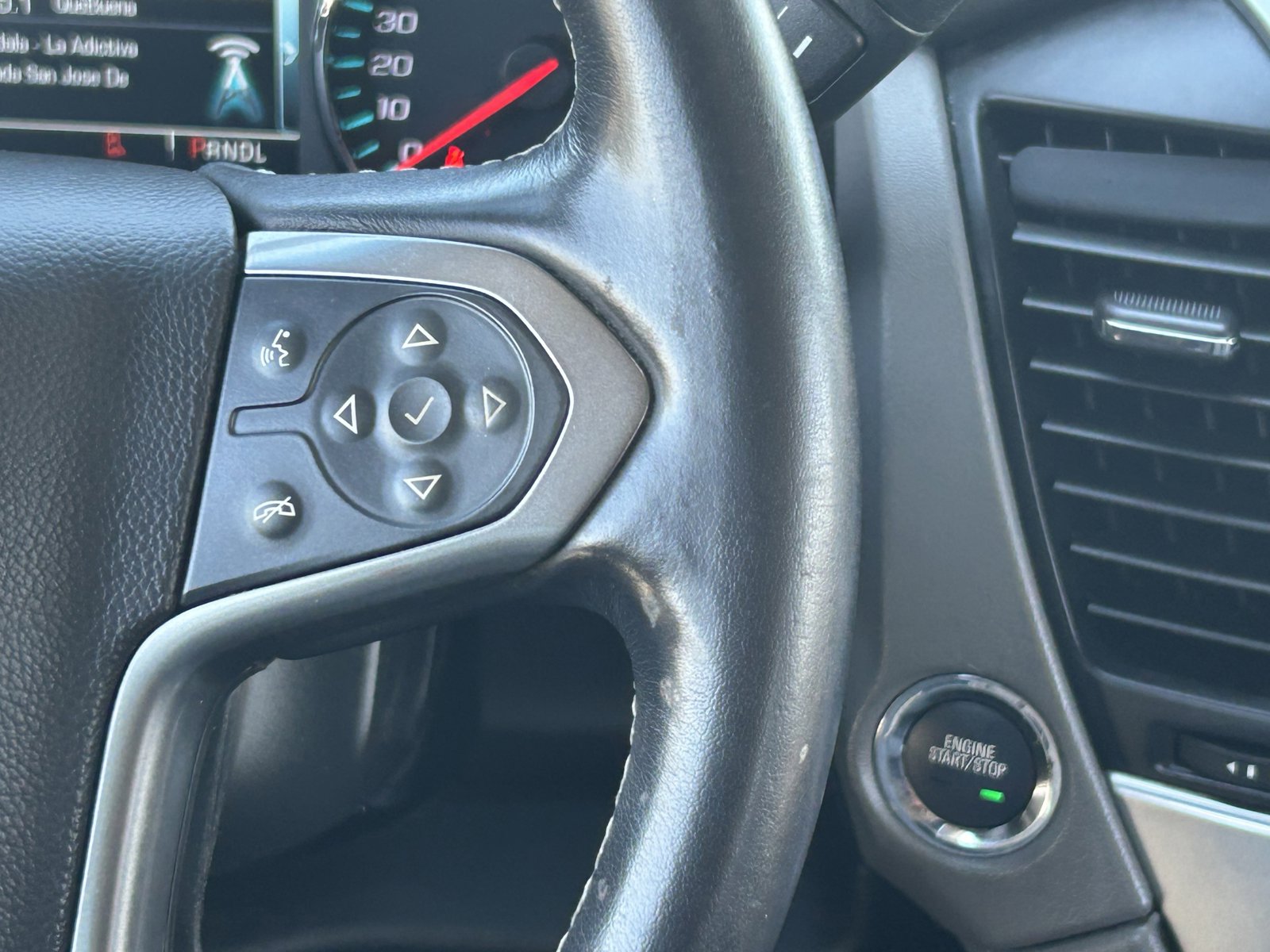 Certified 2020 Chevrolet Tahoe LT w/ Luxury Package AWD/4WD image 24