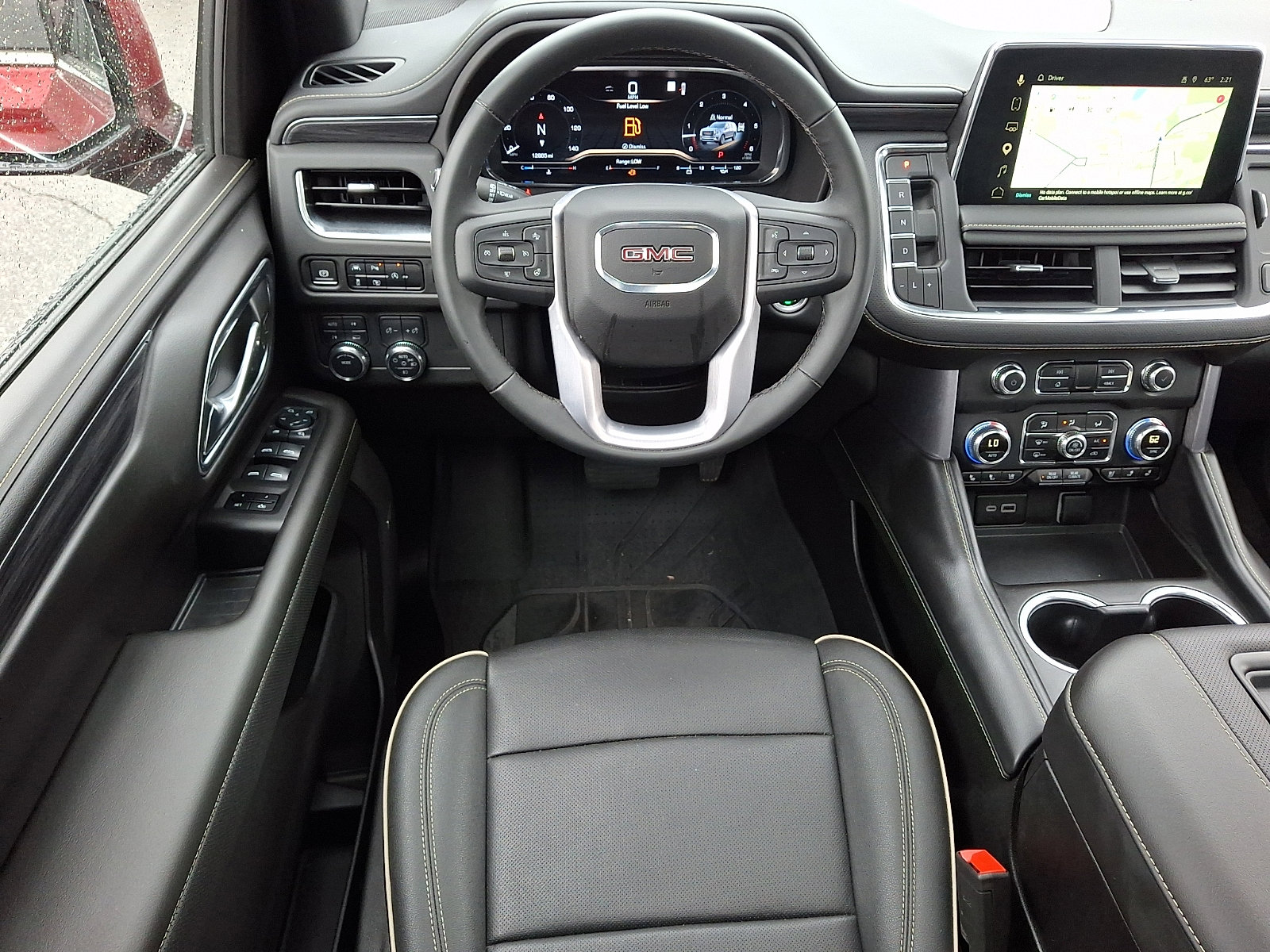 Certified 2024 GMC Yukon XL SLT w/ SLT Premium Package AWD/4WD image 12