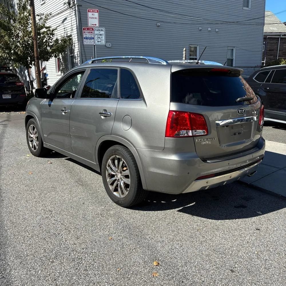 Used 2012 Kia Sorento SX w/ SX Premium Pkg AWD/4WD image 5