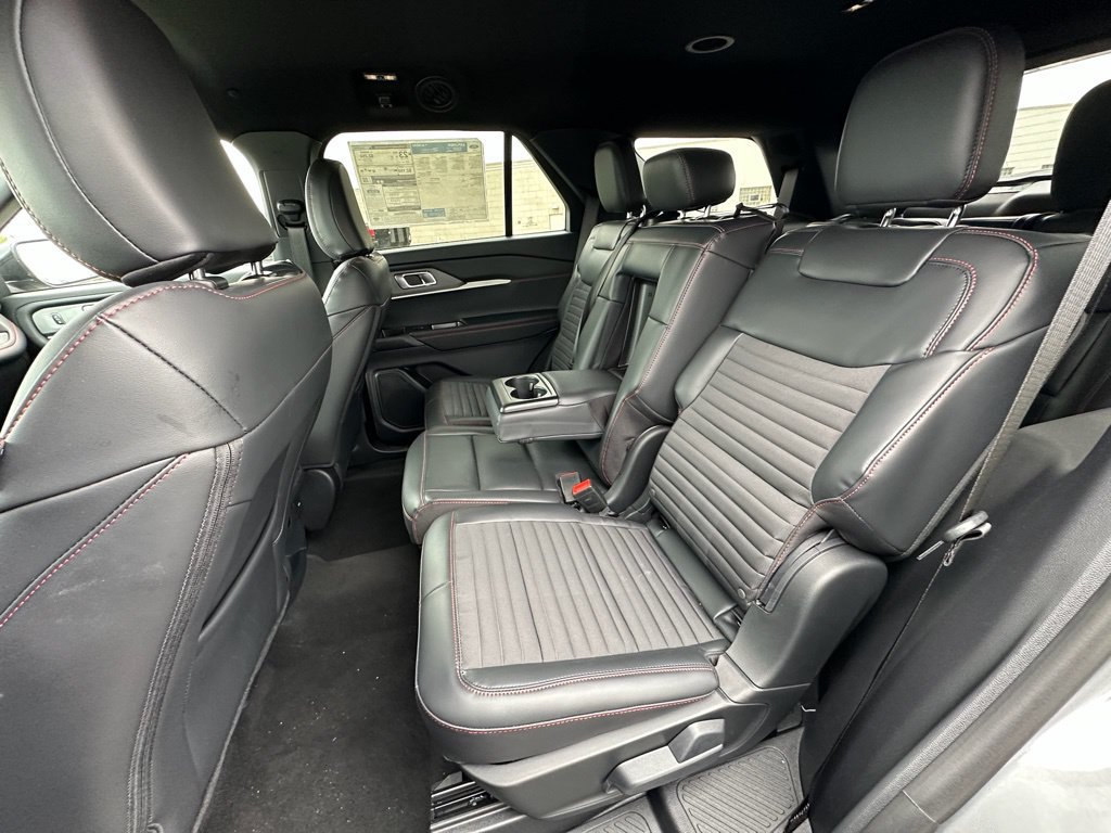 New 2026 Ford Explorer ST-Line w/ ST-Line Street Pack AWD/4WD image 19