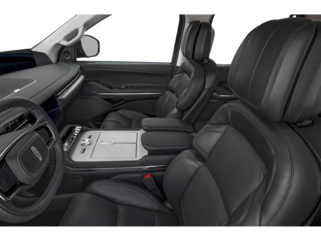 New 2026 Lincoln Navigator L Premier AWD/4WD image 6