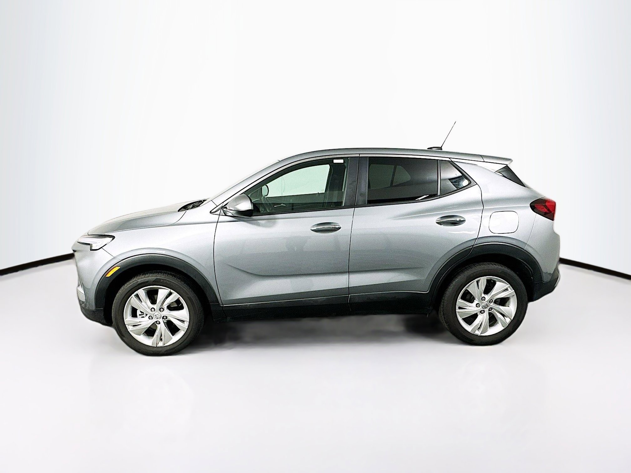 Used 2025 Buick Encore GX Preferred FWD image 4