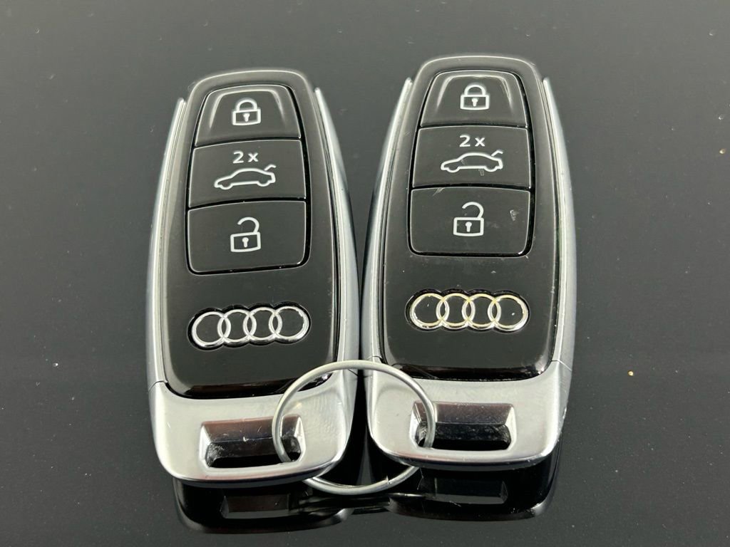 Used 2021 Audi RS Q8 image 40