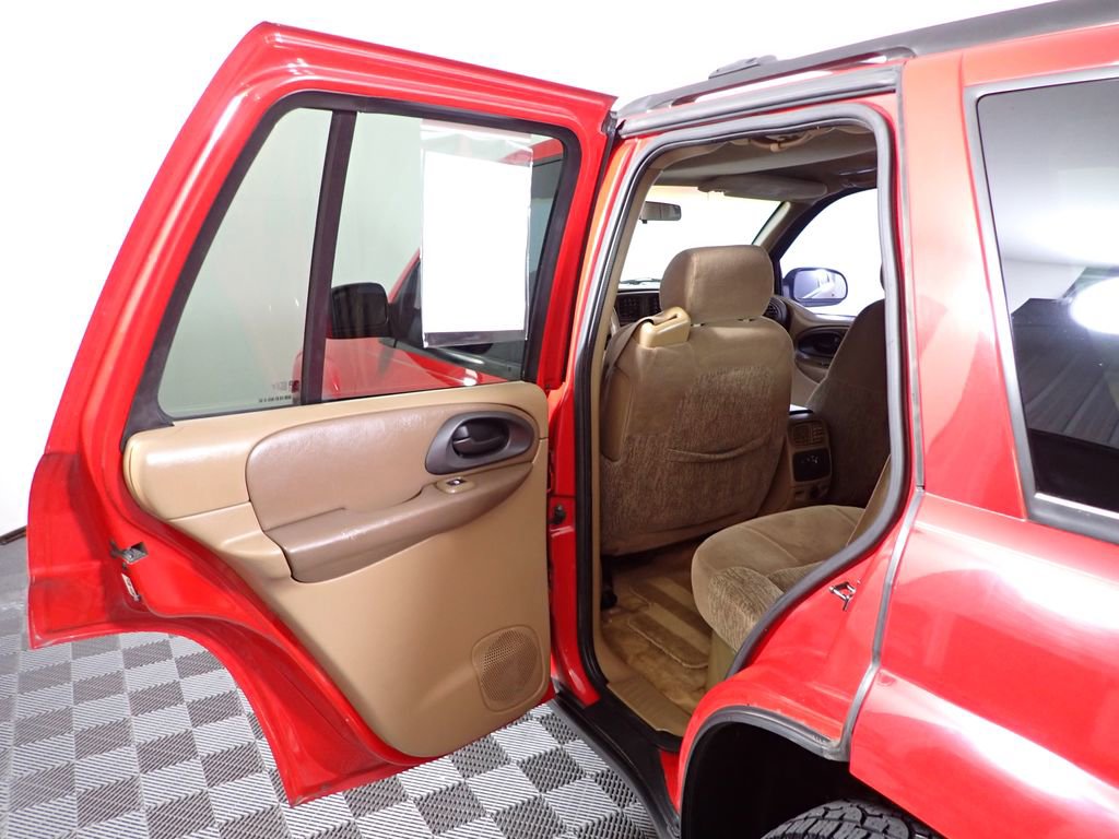 Used 2002 Chevrolet TrailBlazer LS w/ Preferred Equipment Group image 22