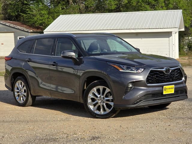 Used 2020 Toyota Highlander Limited video 1