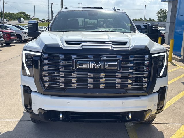 New 2026 GMC Sierra 3500 Denali Ultimate w/ LPO, Black Badging Package AWD/4WD image 11