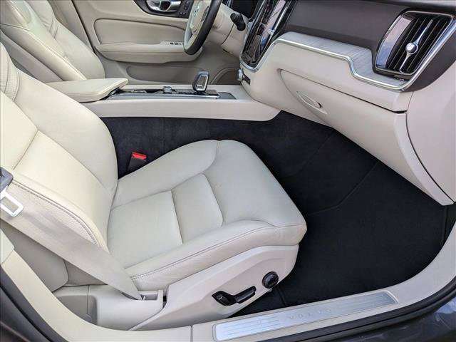 Used 2023 Volvo S60 B5 Plus AWD/4WD image 20