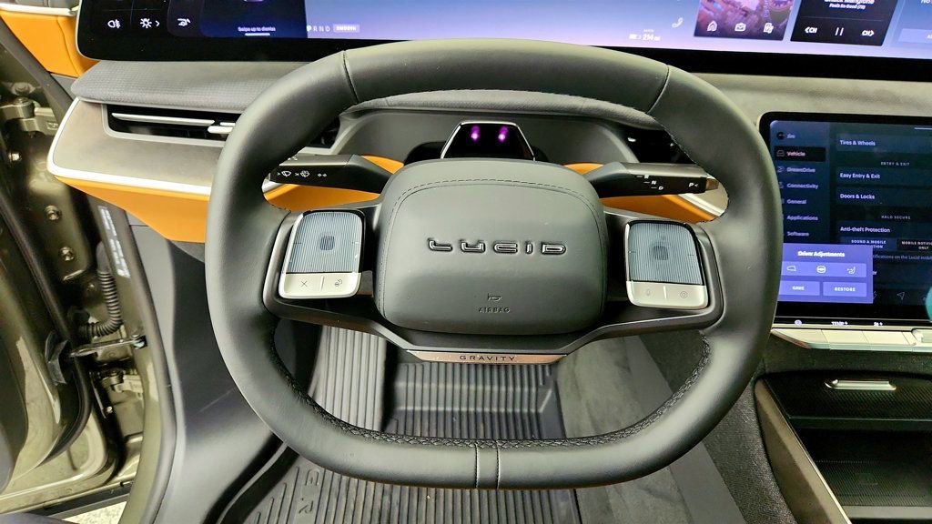 Used 2026 Lucid Gravity Grand Touring image 14
