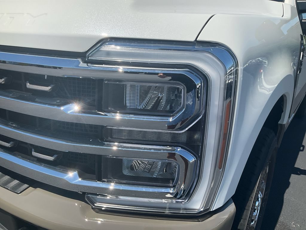 New 2026 Ford F350 King Ranch w/ FX4 Off-Road Package AWD/4WD image 9