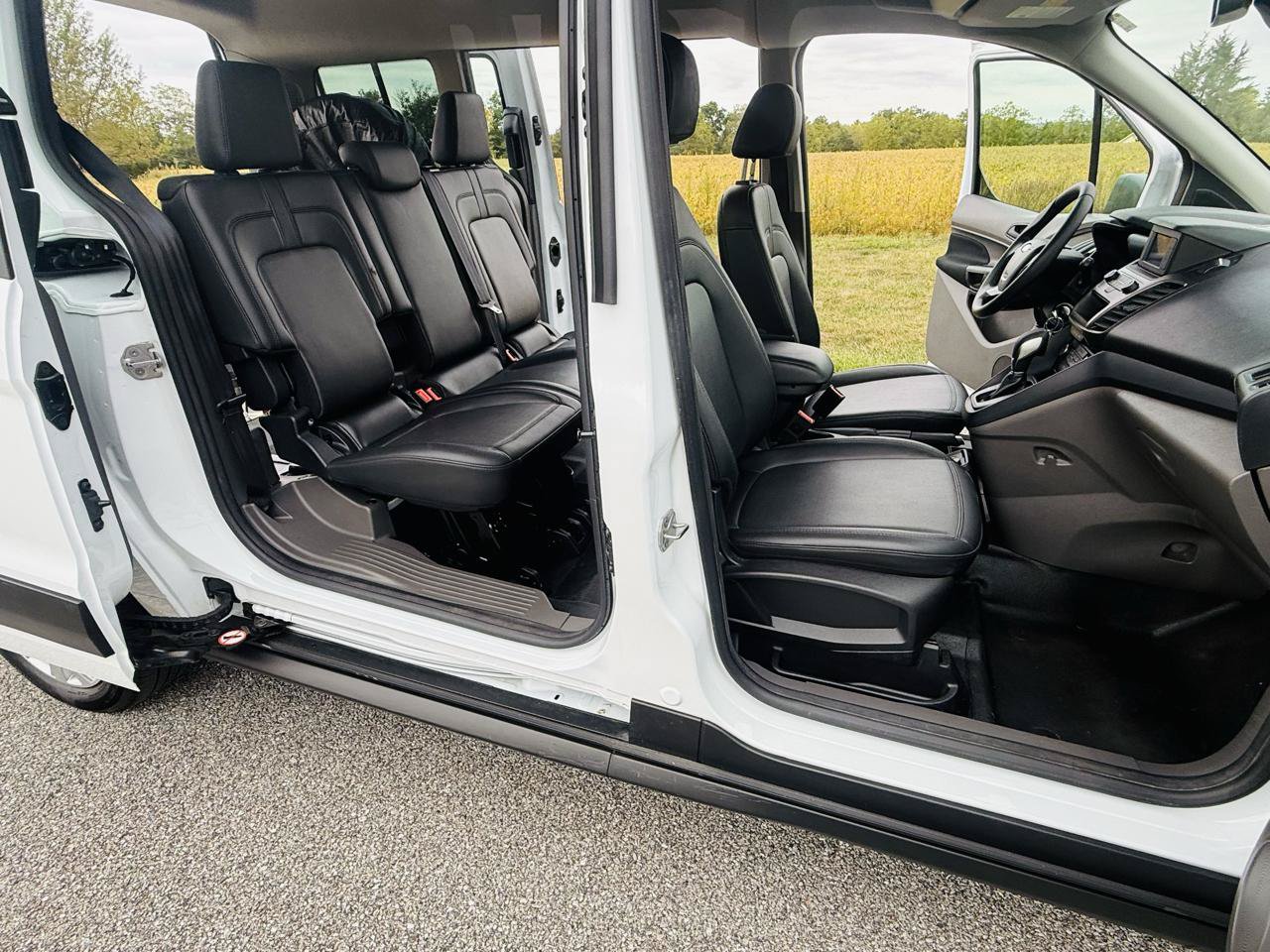 Used 2022 Ford Transit Connect XL FWD image 20