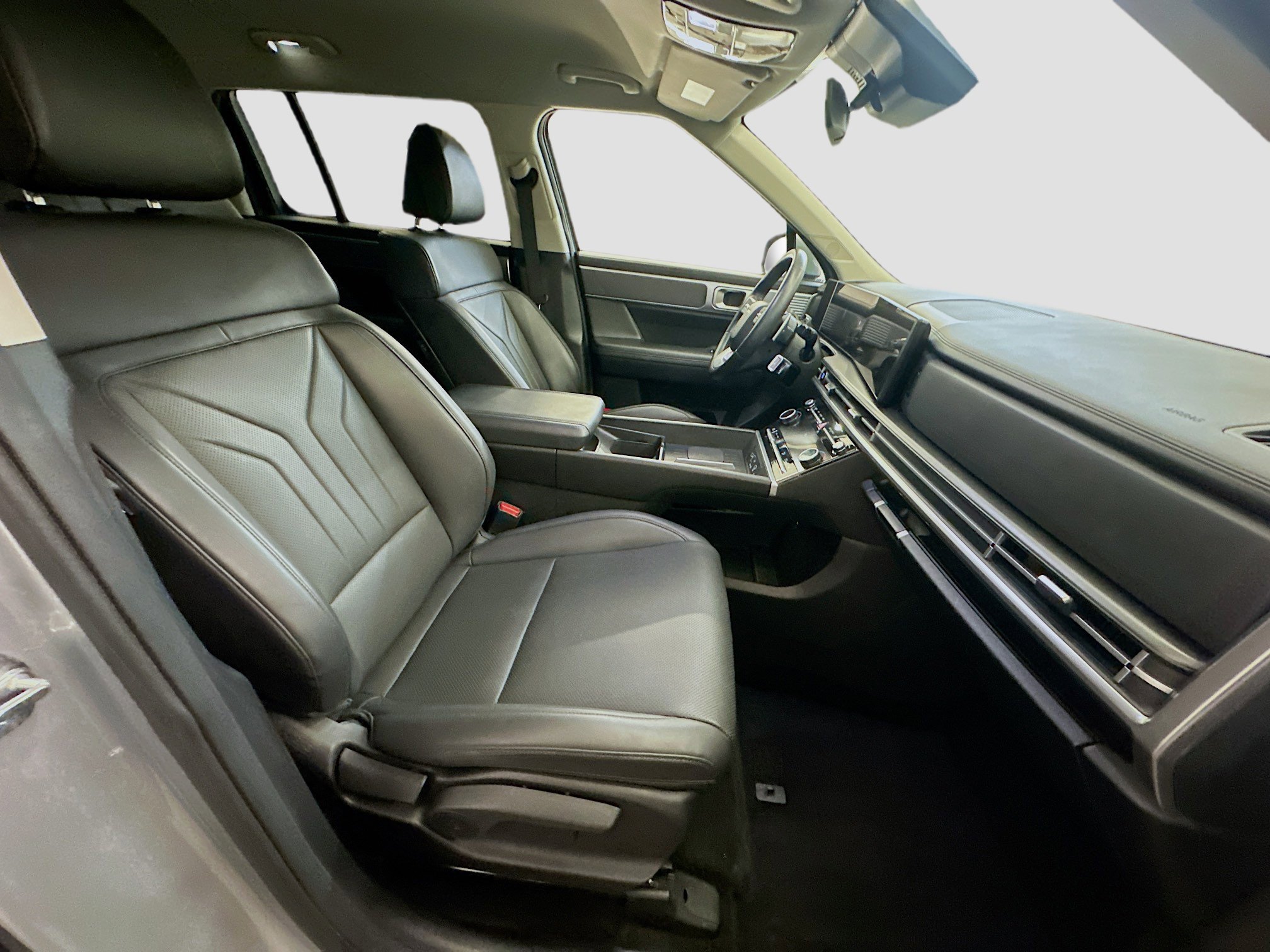 Used 2025 Hyundai Santa Fe SEL image 33