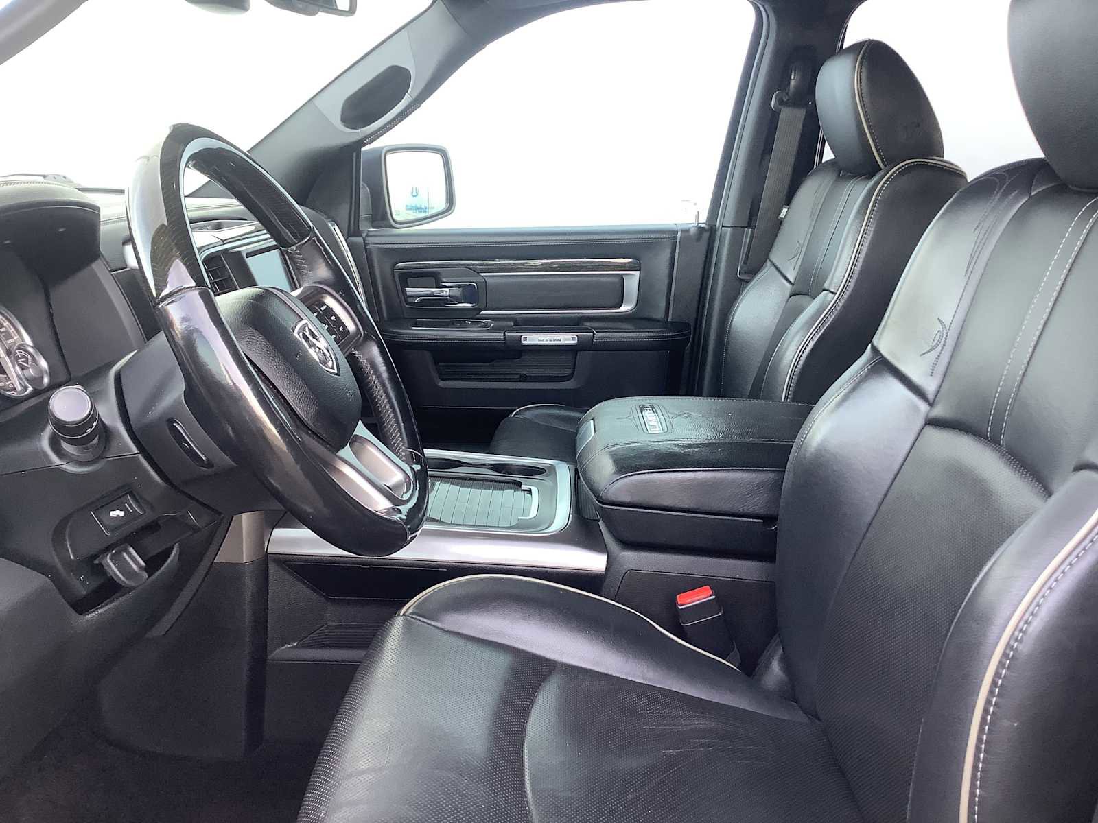 Used 2017 RAM 1500 Limited image 2