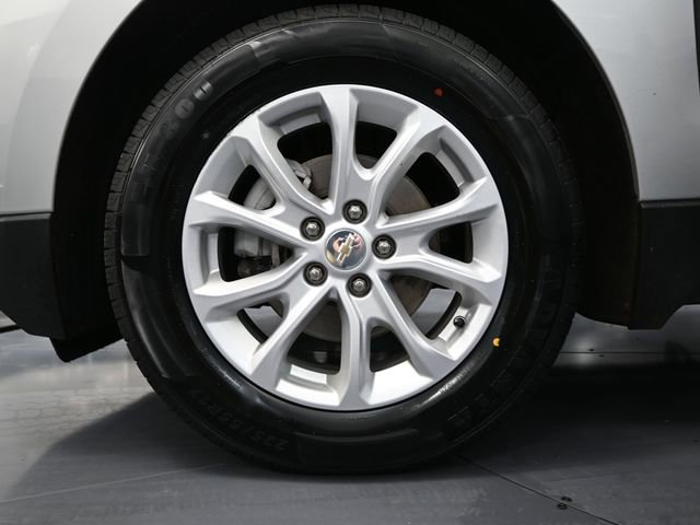 Used 2021 Chevrolet Equinox LS w/ LS Convenience Package image 16