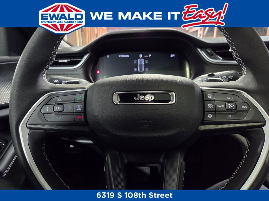 New 2025 Jeep Grand Cherokee Laredo X image 6