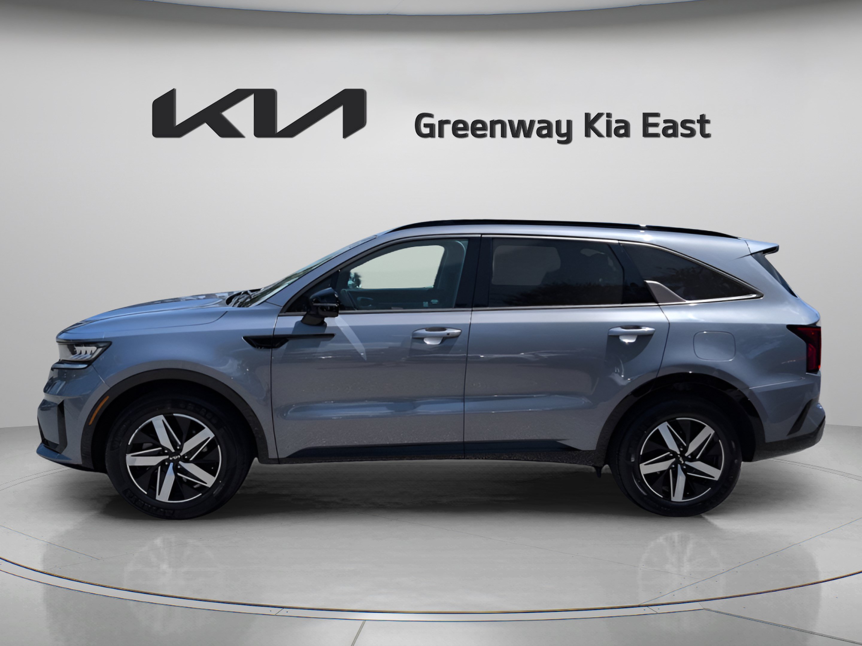 Used 2022 Kia Sorento S FWD image 9
