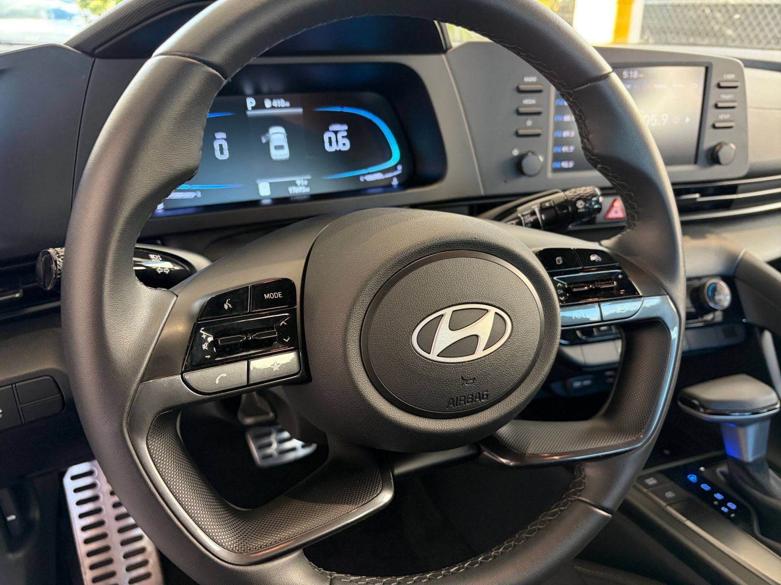 Used 2026 Hyundai Elantra Sport FWD image 27