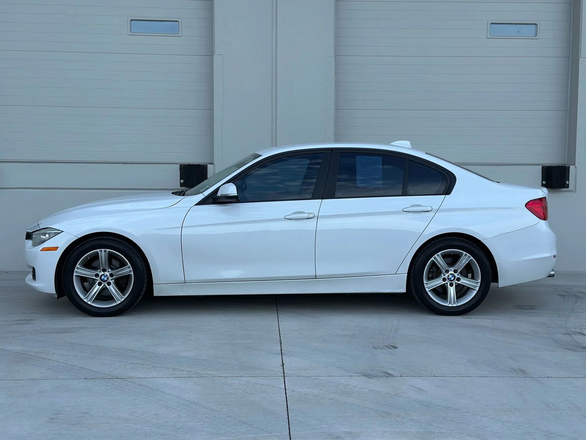 Used 2013 BMW 328i Sedan image 2