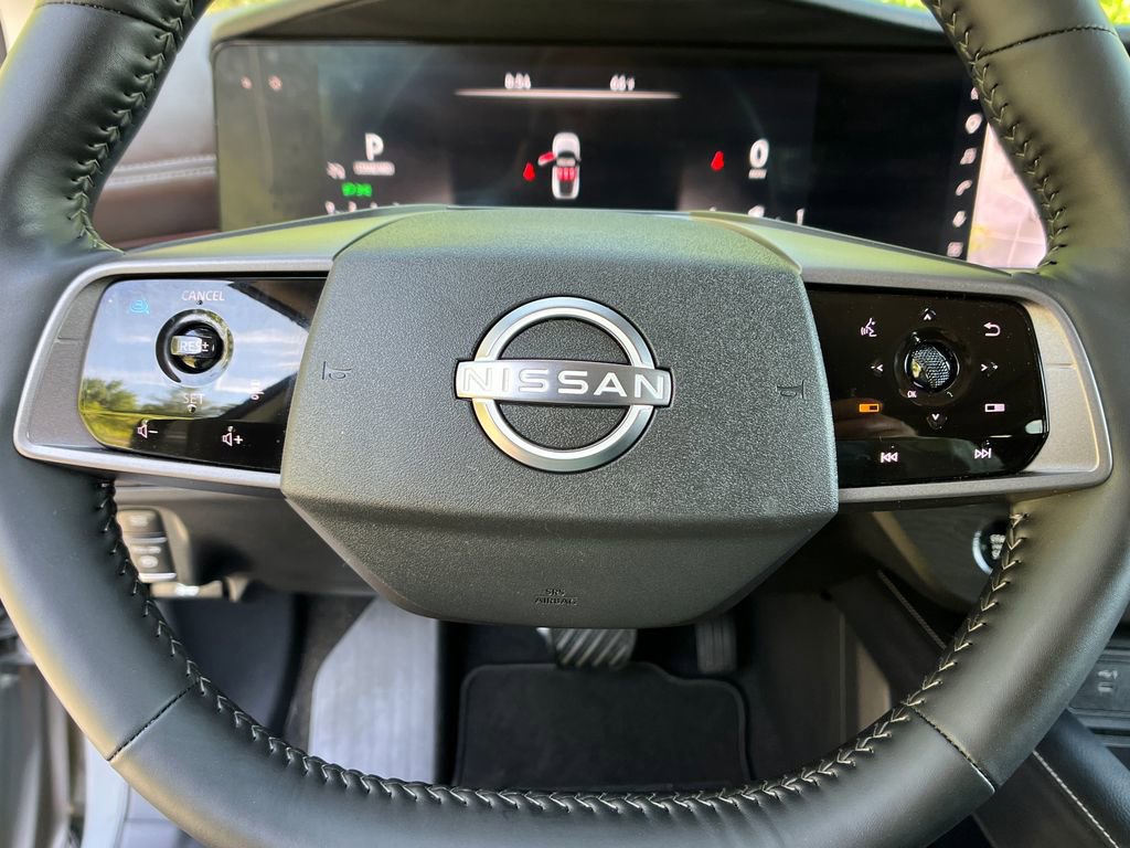 Used 2025 Nissan Murano Platinum w/ Cargo Package AWD/4WD image 14
