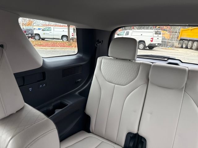Used 2021 Hyundai Palisade SEL w/ Premium Package image 23