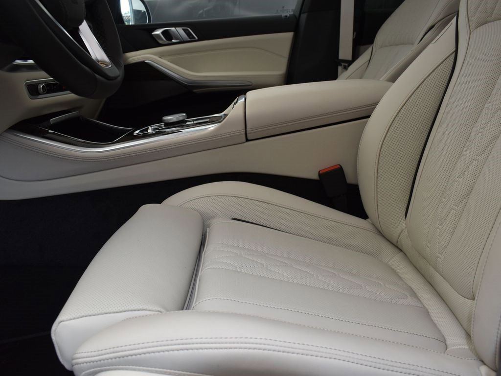 New 2026 BMW X5 sDrive40i w/ Climate Comfort Package image 13