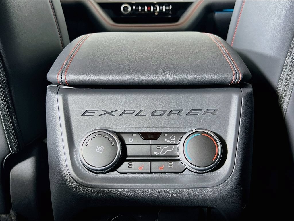 New 2026 Ford Explorer ST-Line w/ ST-Line Street Pack AWD/4WD image 30