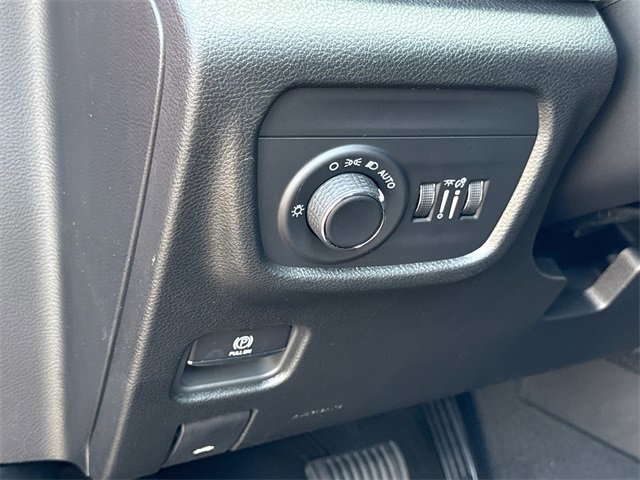 New 2025 Jeep Grand Cherokee L Altitude image 15