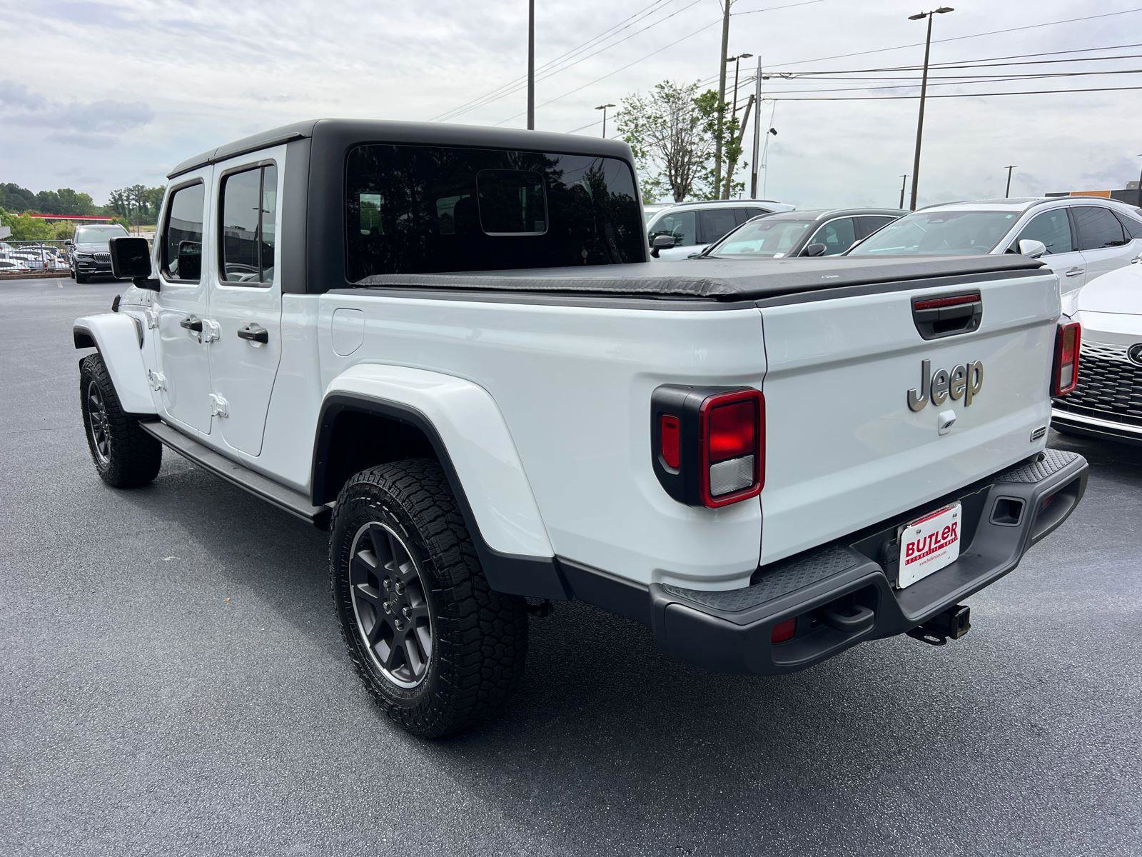 Used 2023 Jeep Gladiator Overland w/ Popular Equipment Package AWD/4WD image 8