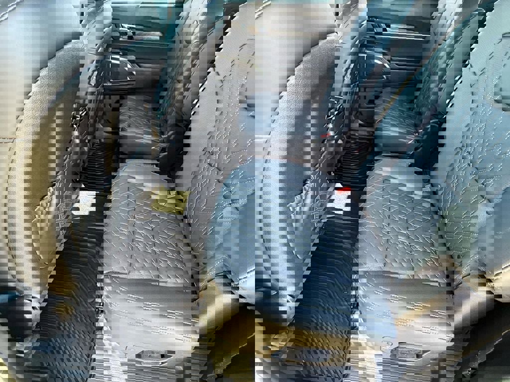 Used 2025 Kia Telluride SX Prestige X-Line image 14