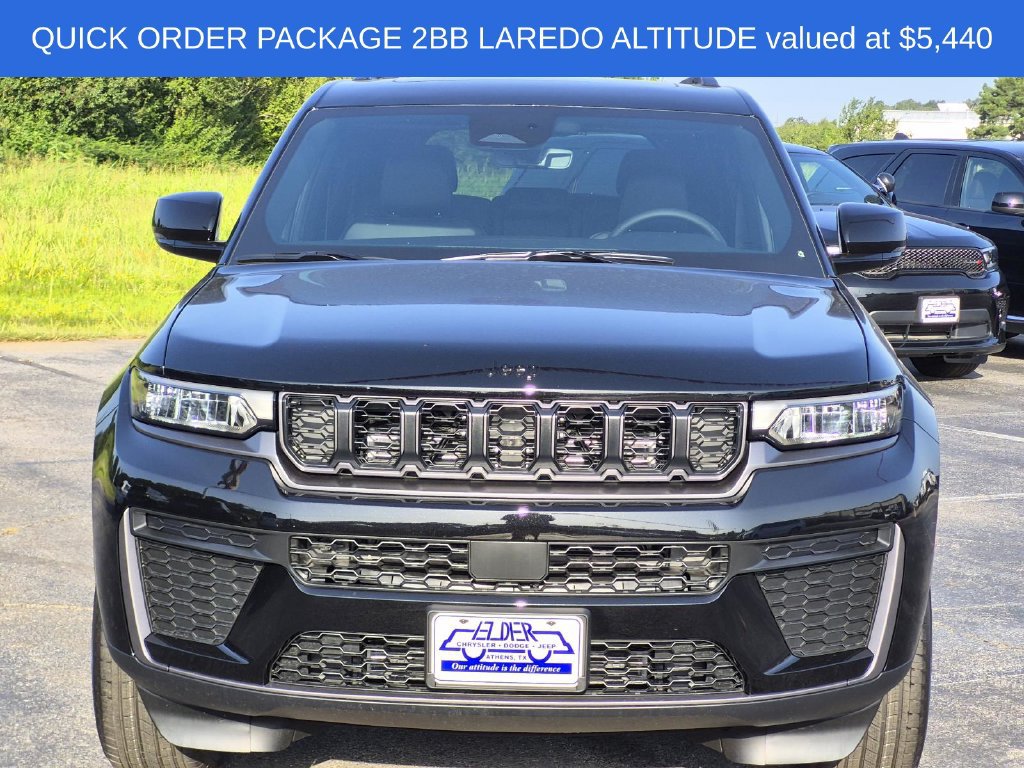 New 2026 Jeep Grand Cherokee Altitude RWD image 2