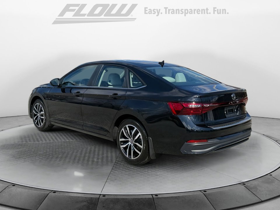 New 2026 Volkswagen Jetta SE image 5