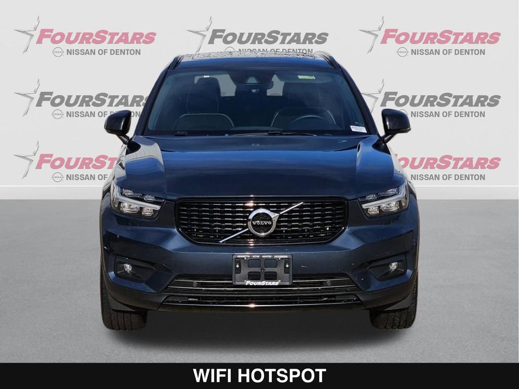 Used 2022 Volvo XC40 T5 R-Design w/ Climate Package image 10