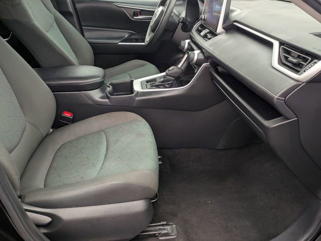Used 2023 Toyota RAV4 XLE image 28