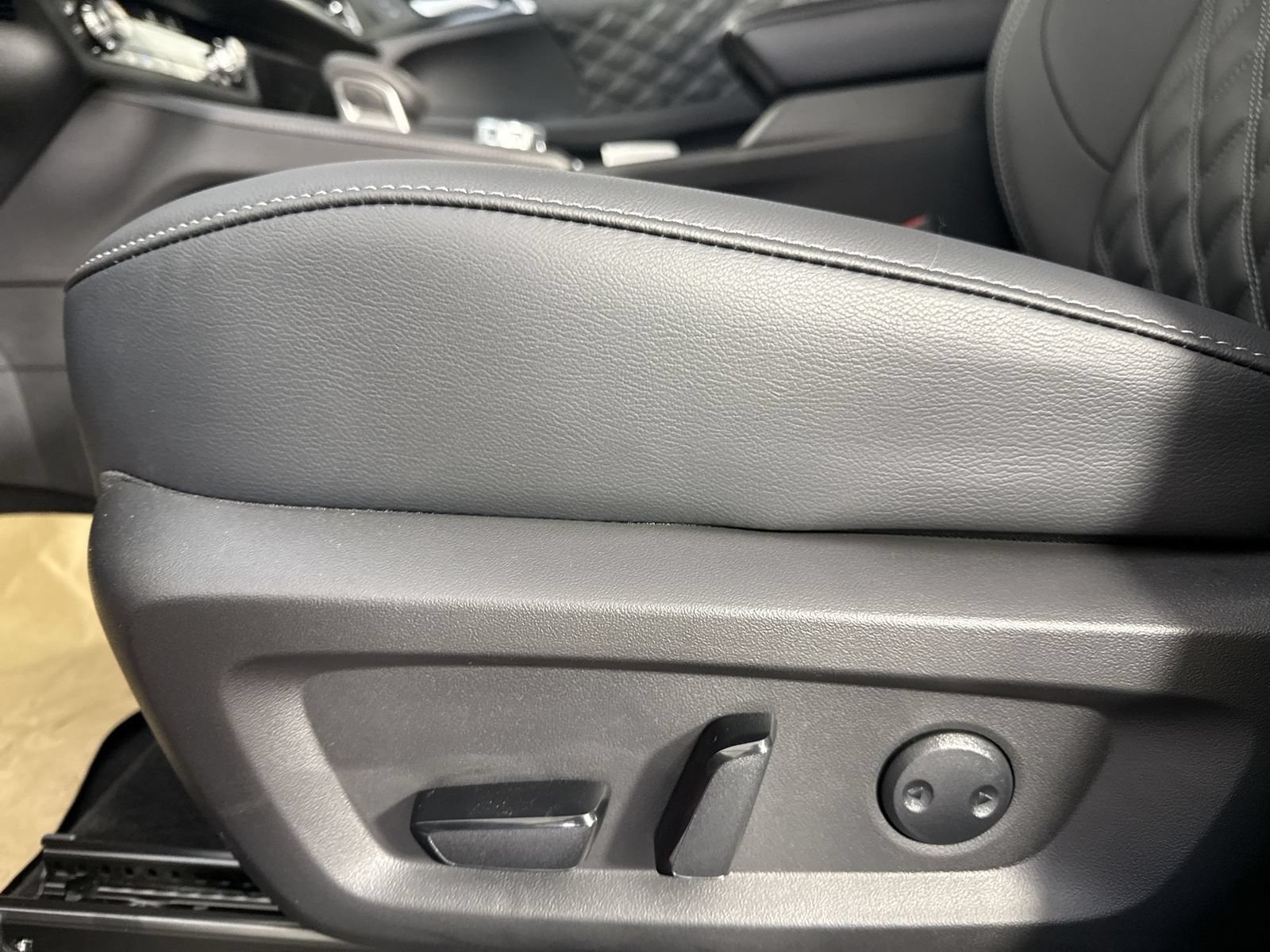 New 2026 Nissan Rogue Platinum AWD/4WD image 21