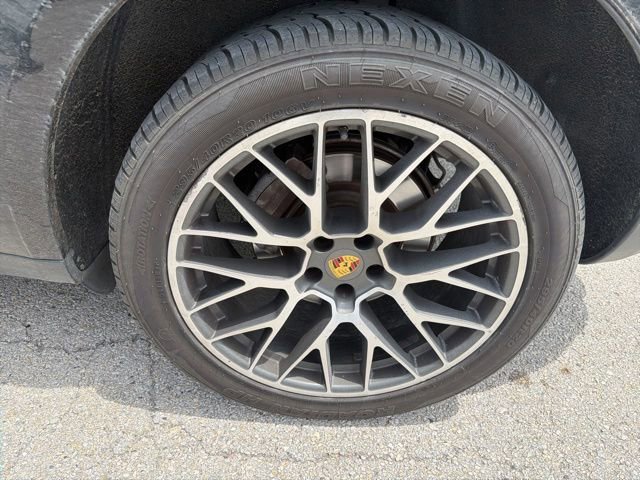 Used 2017 Porsche Macan S AWD/4WD image 13