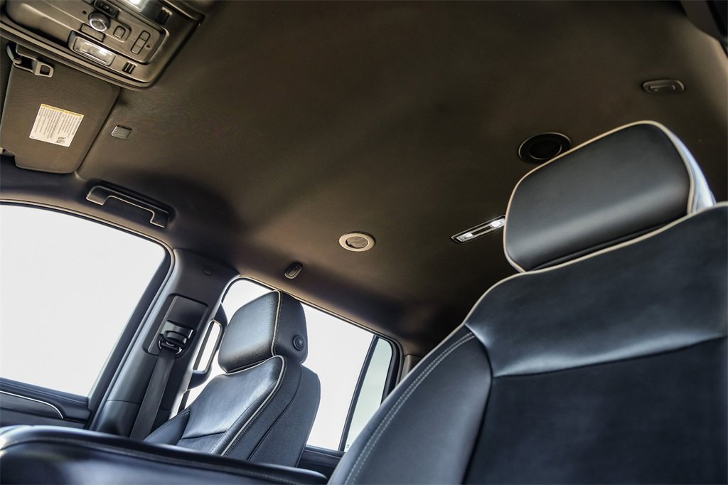 Used 2022 GMC Yukon XL SLT image 30