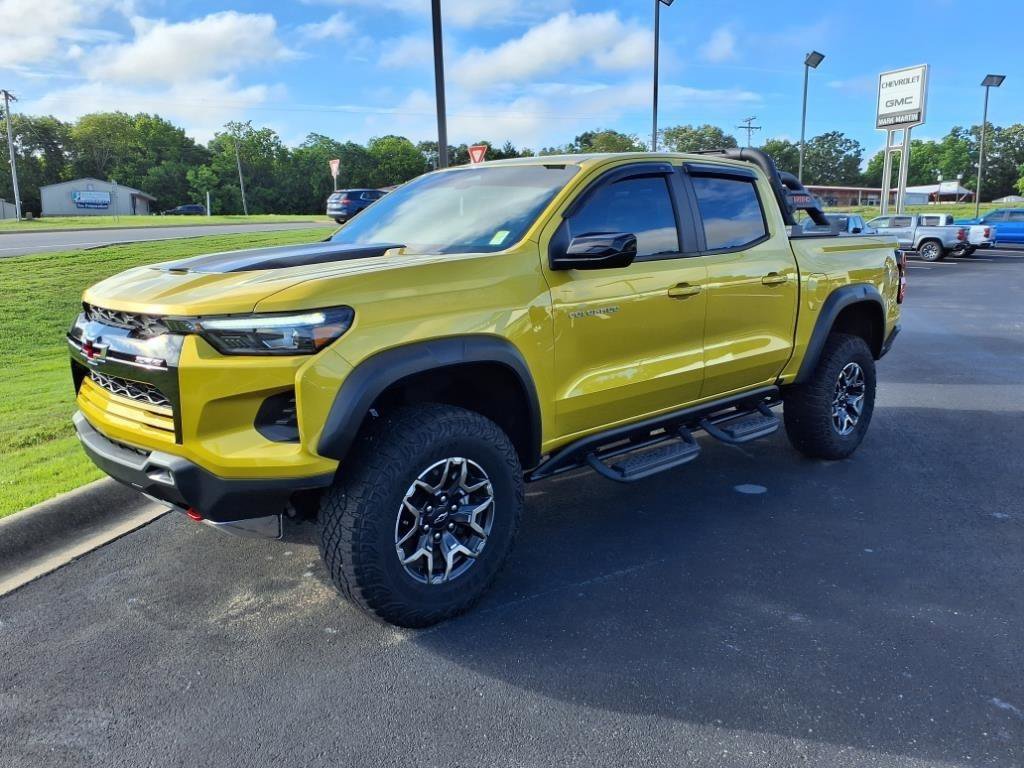 Used 2024 Chevrolet Colorado ZR2 image 3