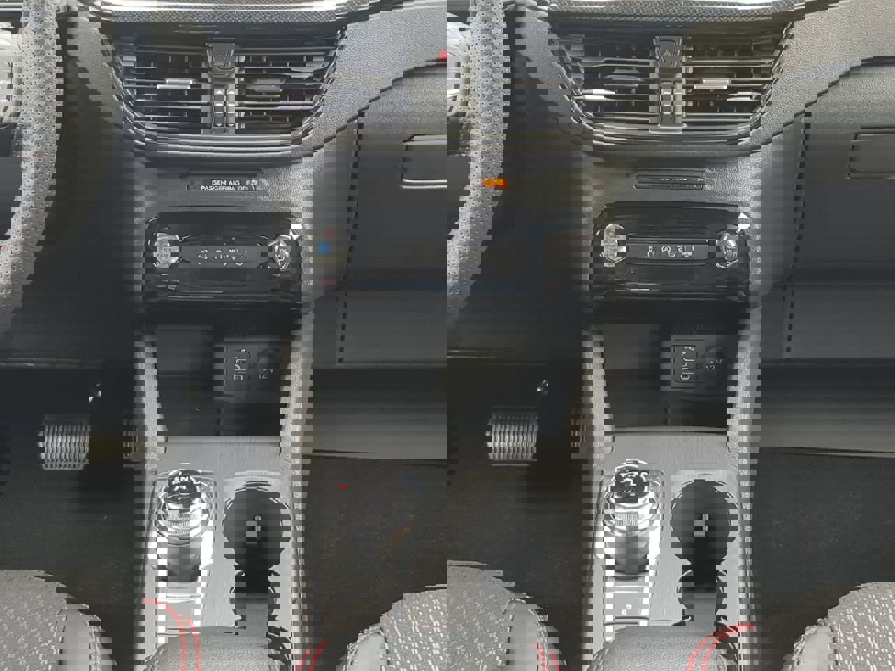 New 2026 Ford Escape ST-Line w/ Tech Pack #1 image 17