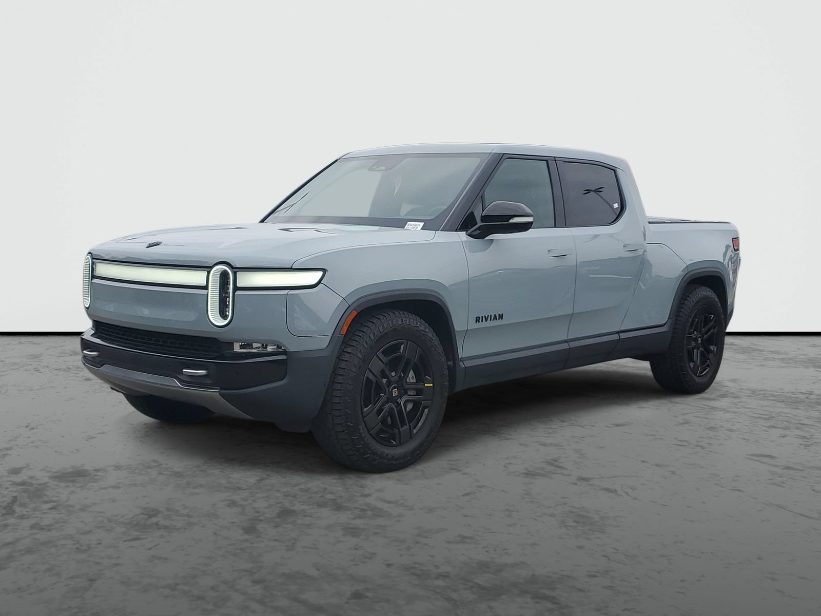 Used 2024 Rivian R1T Adventure AWD/4WD image 2
