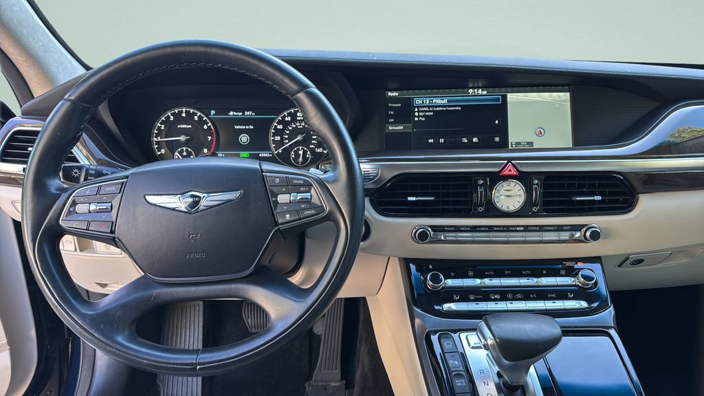 Used 2018 Genesis G90 3.3T Premium AWD/4WD image 13