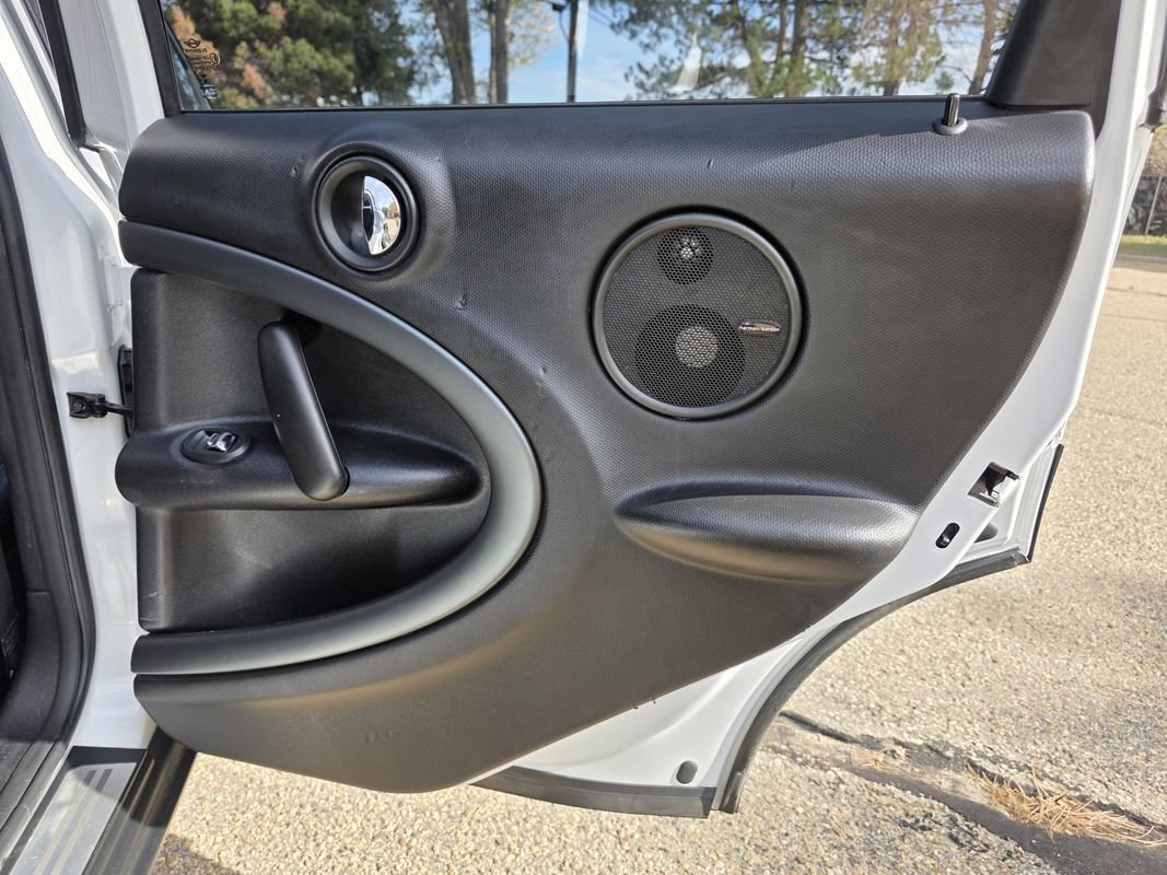 Used 2016 MINI Cooper Countryman S FWD image 18