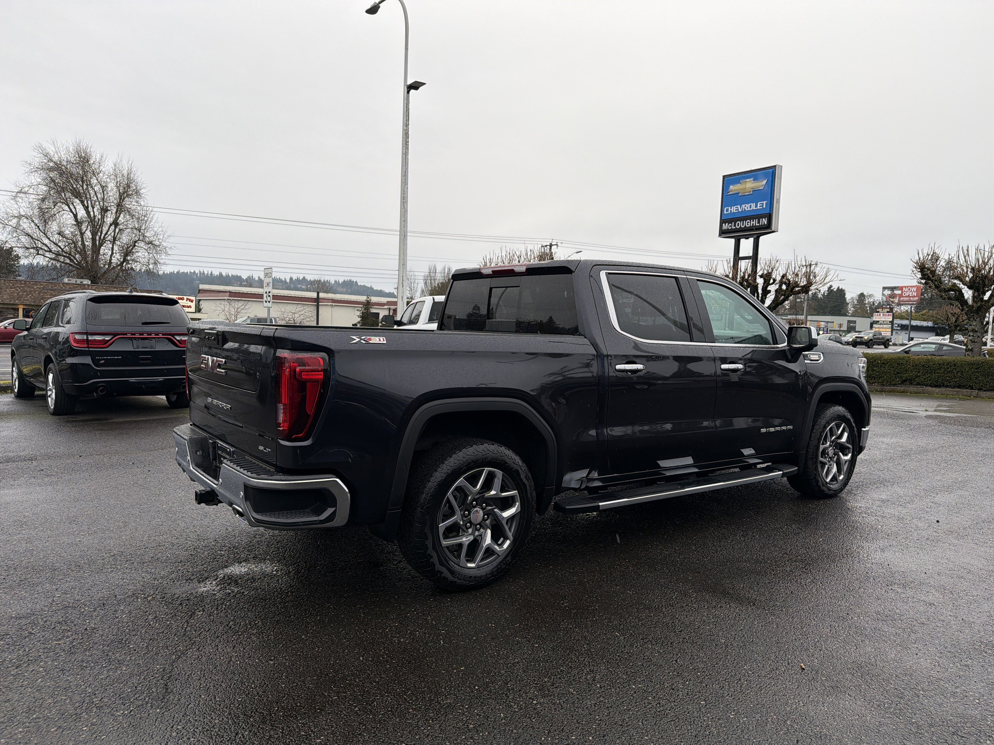 Used 2023 GMC Sierra 1500 SLT w/ SLT Premium Plus Package image 6