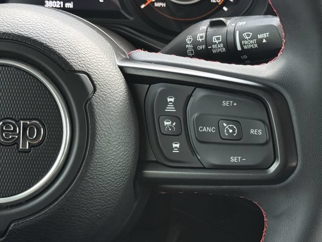 Used 2024 Jeep Wrangler Unlimited Rubicon AWD/4WD image 15