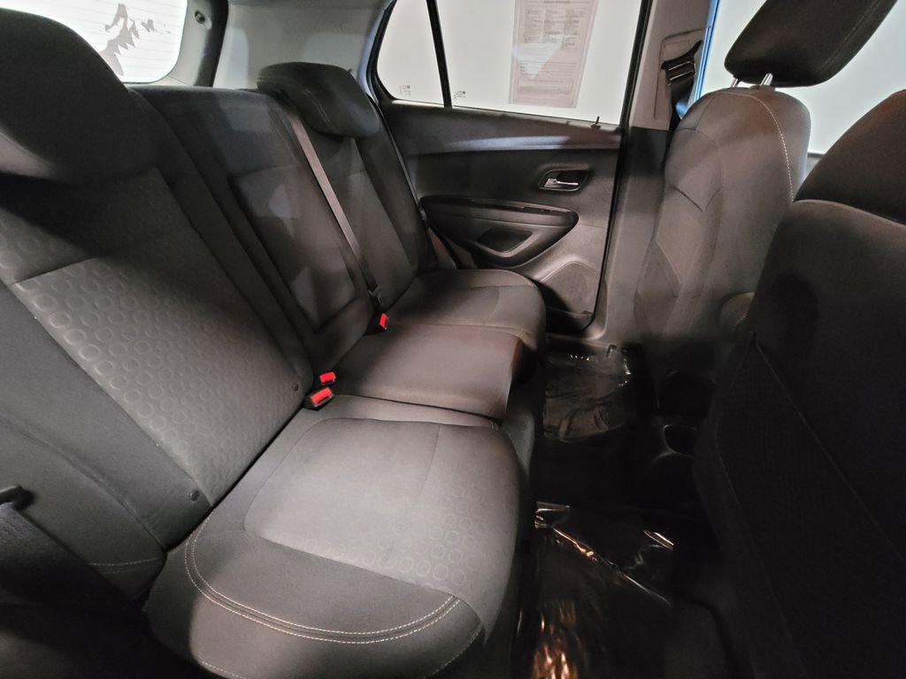 Used 2018 Chevrolet Trax LS image 7