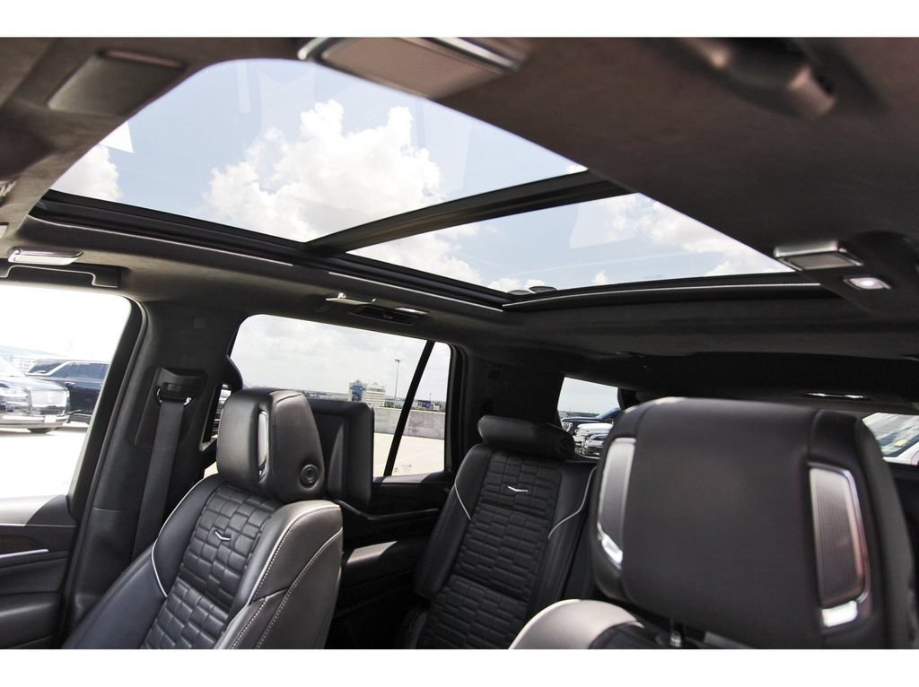 Used 2021 Cadillac Escalade Sport Platinum AWD/4WD image 29