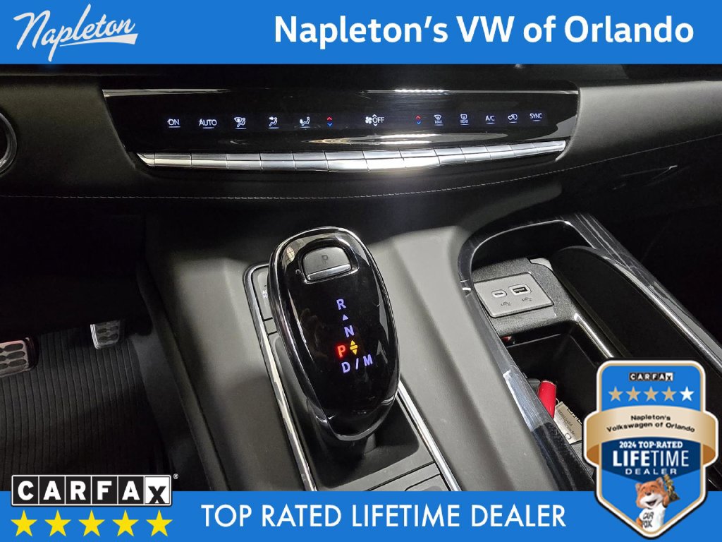 Used 2023 Cadillac Escalade V w/ LPO, ONYX Package AWD/4WD image 28