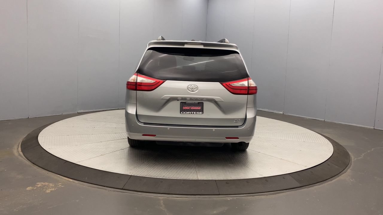 Used 2015 Toyota Sienna XLE w/ XLE Navigation Package AWD/4WD image 4